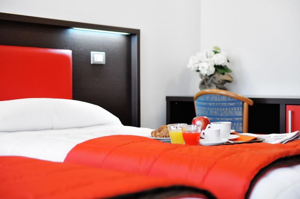 Hotel Al Corso Legnano Ngoại thất bức ảnh