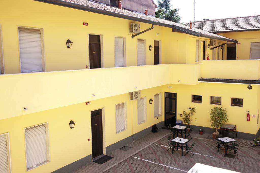 Hotel Al Corso Legnano Ngoại thất bức ảnh